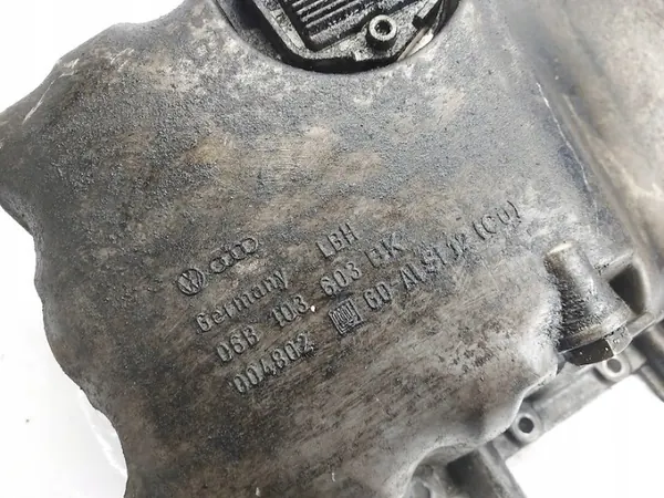 Cárter de óleo OEM 06B103603BK para Audi A4 B6 1.8T image 3