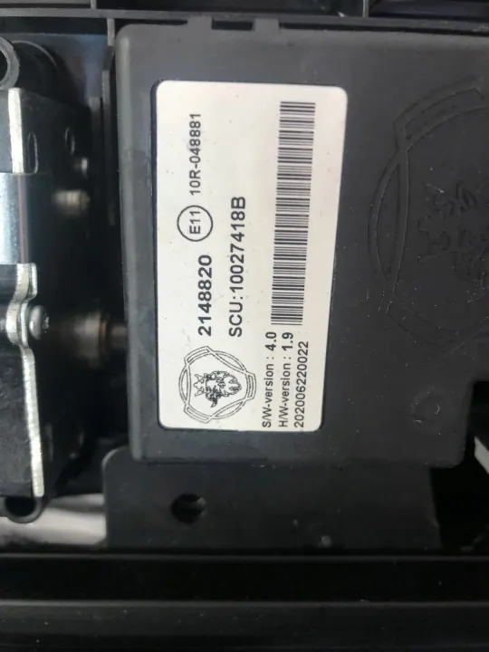 Tragaluz cabina Scania R/S OEM 2148820 - Usado image 5