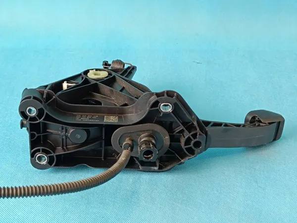 Koppelingspedaal OEM 5Q1721321C voor VW Tiguan II 2 Lift image 3