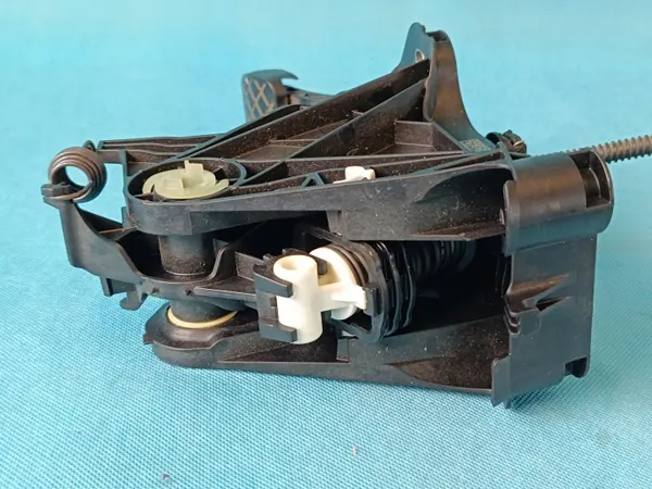 Koppelingspedaal OEM 5Q1721321C voor VW Tiguan II 2 Lift image 5