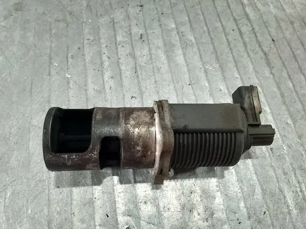 Válvula EGR Renault Megane II 1.5 DCI H7700107471 image 5