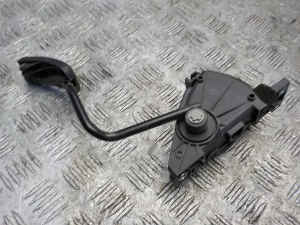 Opel Vivaro I Gaspedaalpotentiometer OEM VIVARO PEDAŁ GAZU image 3