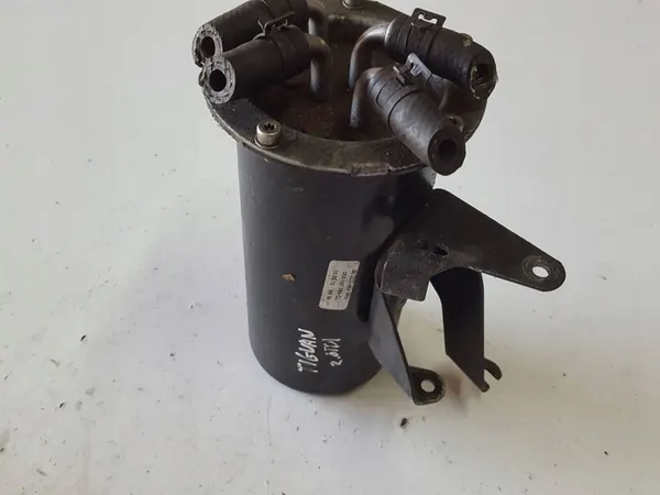 Volkswagen Polttoainesuodattimen Kotelo 3C0127400D image 3