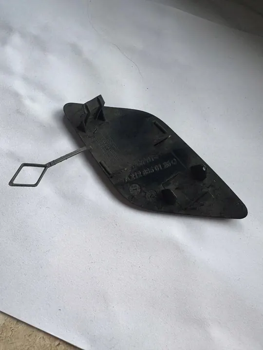 MERCEDES E-KLASA W212 Voorkant Bumper Plug A2128850126 image 3