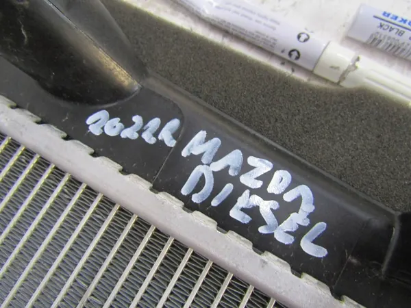 Radiador de agua Mazda 3 BP 2019 - PAF1-15-200 image 9