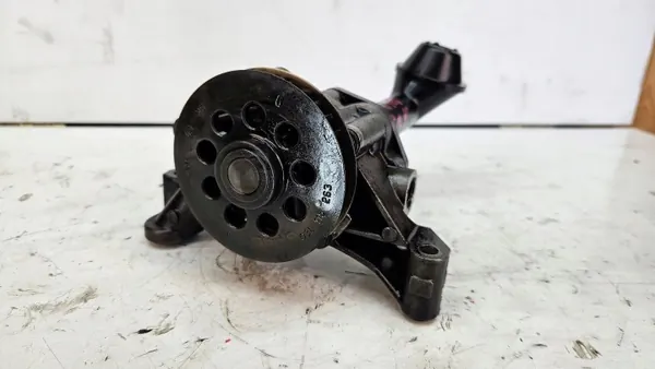 Bomba de óleo OEM 03L115105B para VW Golf 6 1.6 TDI image 3