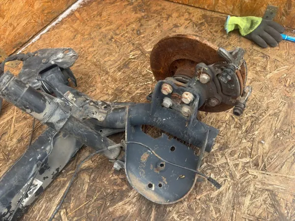 Hinterachsträger OEM BELKA TYLNA OŚ ZAWIESZENIE image 4