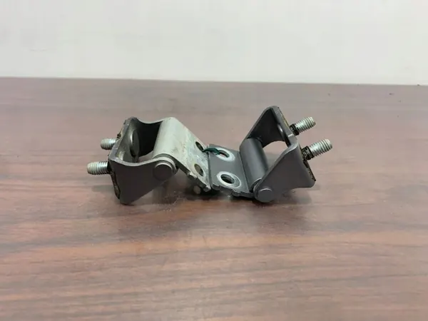Charnières de hayon Mitsubishi Outlander IV OEM FBZ27525 image 2