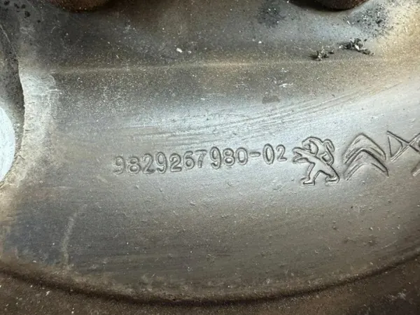 Peugeot 3008 II Hinterradnabe OEM 9829267980 image 3