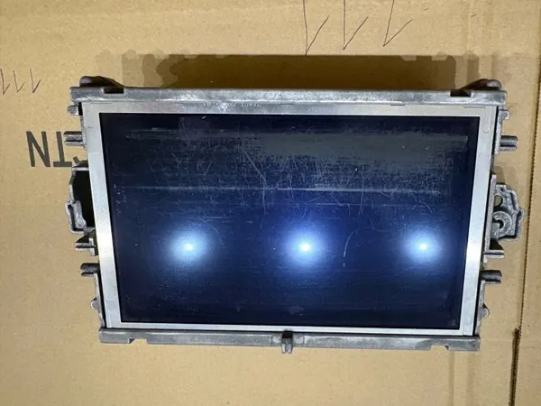 Pantalla Mercedes E W212 Lift OEM - Usado image 2