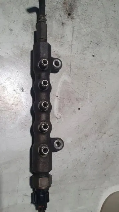 Carril de inyección OEM 6120 para Toyota Avensis Estate 2.2L image 3