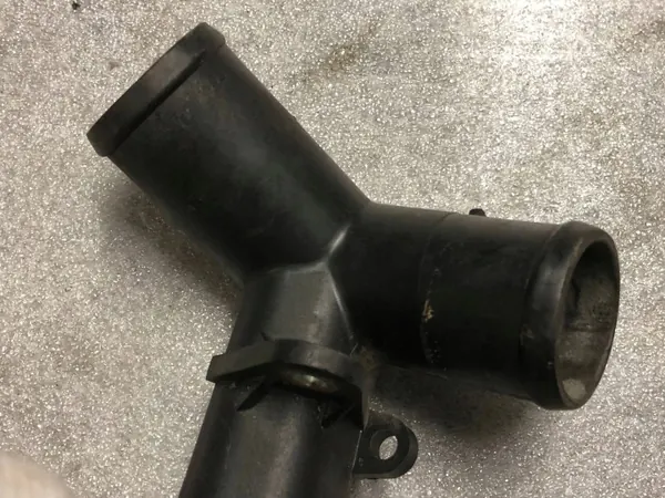 Durite d'eau Jaguar OEM 8W938A520AC - Occasion image 5