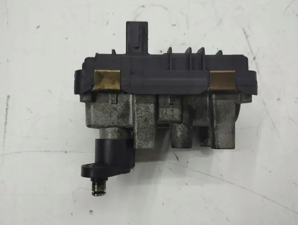 Controlador Turbo BMW 5 F10 F11 2012 image 5