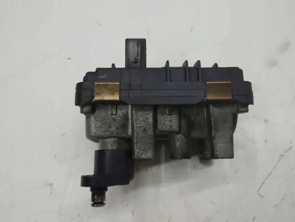 Controlador Turbo BMW 5 F10 F11 2012 image 8