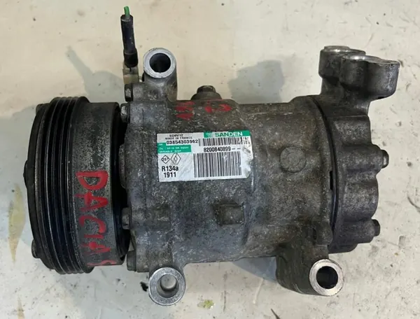 Airco Compressor OEM 8200840899 voor Dacia Sandero I 1.2 image 3