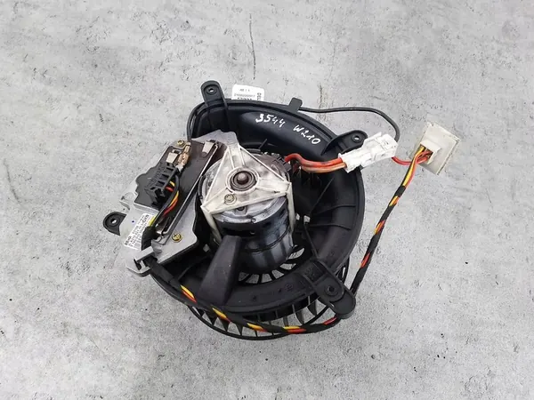 Ventilador de aquecimento Mercedes E-Class W210 A2108211551 image 7