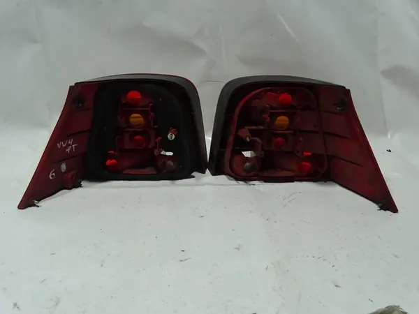 VW Golf IV HB Rücklichtsatz Valeo OEM image 4
