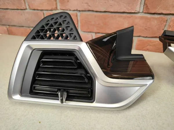 BMW X6 G06 Console Sierlijst OEM 9634799 Fineline Hout image 4