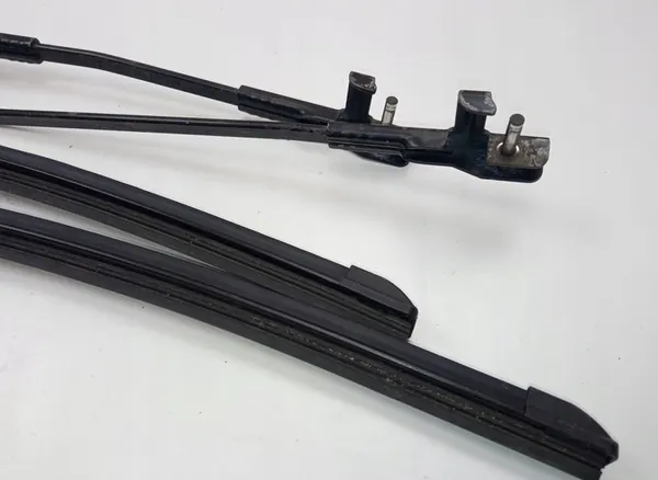 Front Wiper Arms Skoda Octavia 1.6 image 3