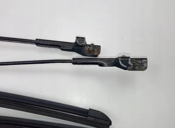 Front Wiper Arms Skoda Octavia 1.6 image 4