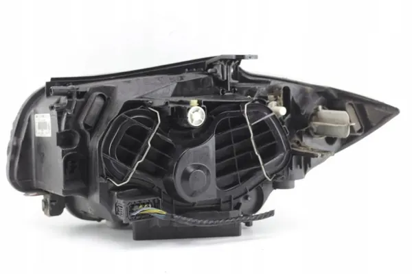BMW E87 Oikea Etuvalo OEM 7249652-02 image 6