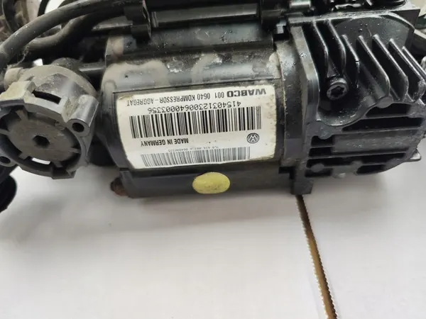 Compressore Sospensione Audi Q7 4L 4L0827851B image 3