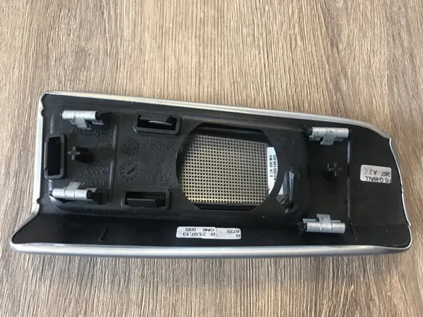 VW Audi Kaiutinkansi OEM 8K0011031G IZAS7S image 5