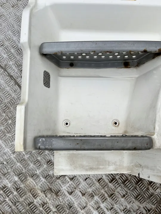 Marchepied cabine gauche MAN TGA/TGX OEM 81615100711 image 3