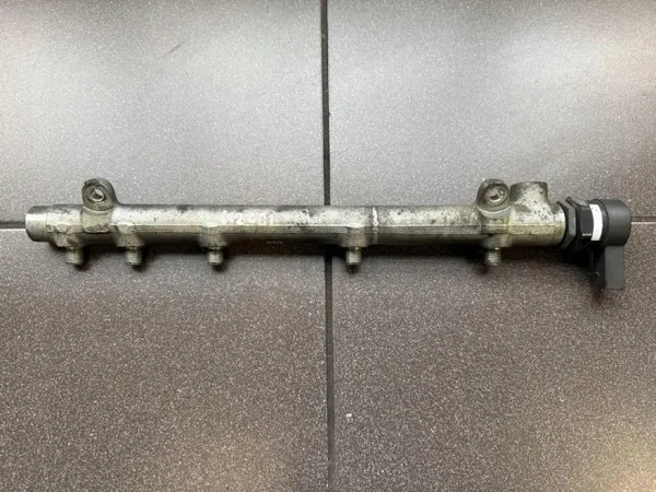 Mercedes-Benz E-Class ruiskutusraide OEM A6110700395 image 2