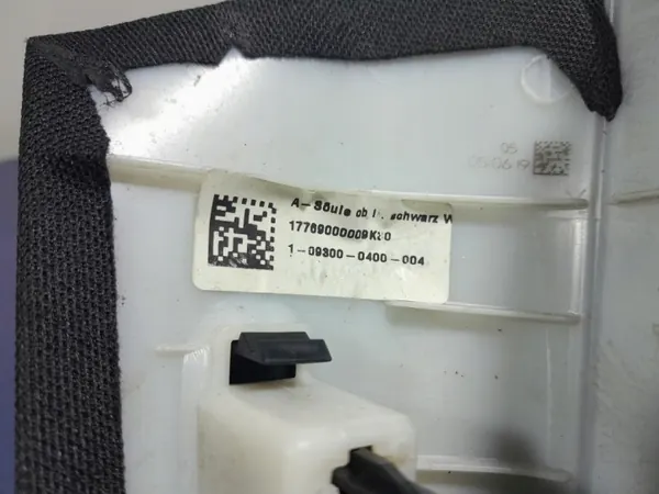 Cubierta de pilar delantero izquierdo Mercedes Clase A W177 OEM image 3
