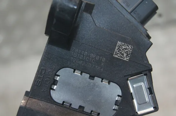 Toyota OE Kaasupoljinanturi OEM 78110-0E010 image 3