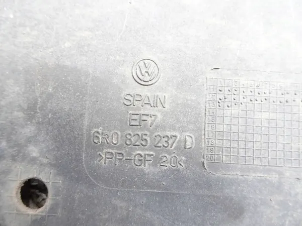 Motorunderlägg 6R0825237D VW Audi Skoda Seat image 4