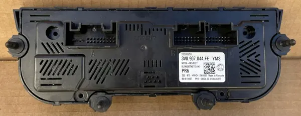 Ilmastointipaneeli OEM 3V0907044FE Skoda Superb III image 4