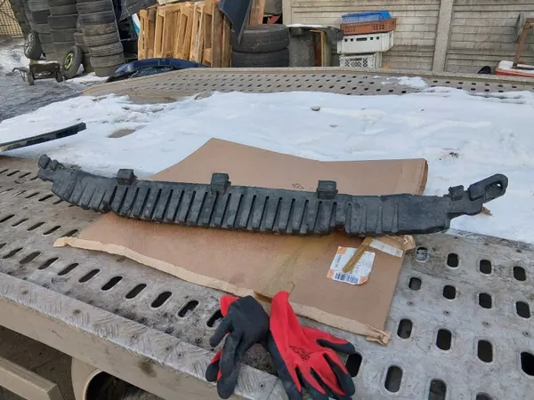 BMW X4 G02 framstötdämpande skum OEM 7451653 image 2