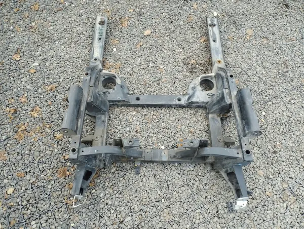 Maserati Gran Turismo 4.7 Etujousitus OEM image 2