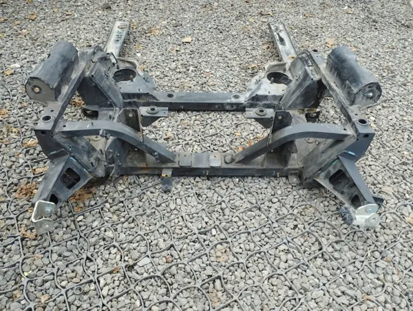 Maserati Gran Turismo 4.7 Etujousitus OEM image 5