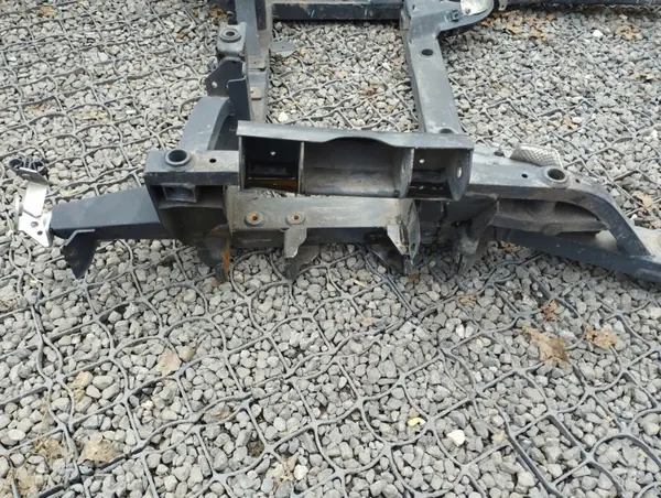 Maserati Gran Turismo 4.7 Etujousitus OEM image 7