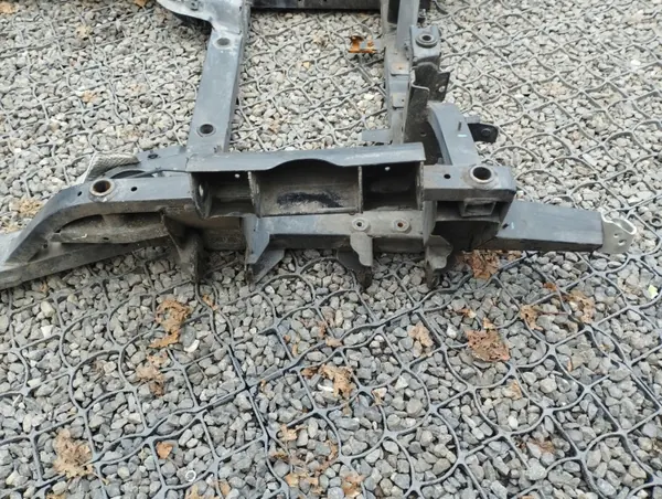 Maserati Gran Turismo 4.7 Etujousitus OEM image 9