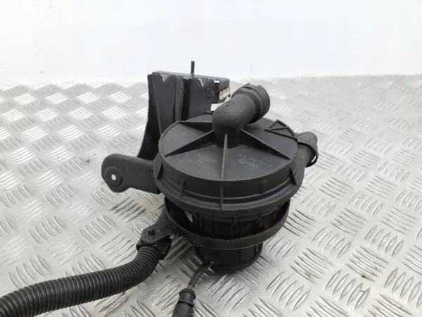 Volkswagen OE Toissijainen Ilmapumppu image 3