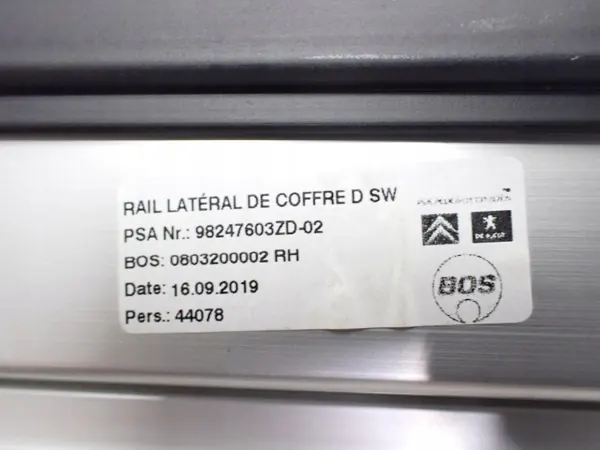 Guía de carril de techo derecho OEM 98247603 Peugeot 508 II image 3