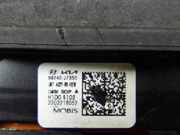 Cámara trasera Kia OEM 99241-J7350 Usada image 3