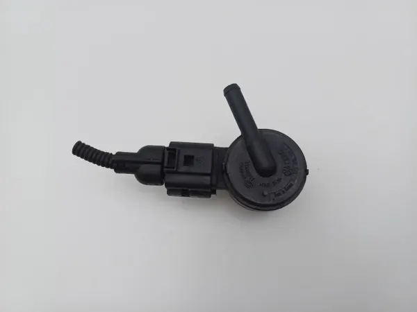 Válvula de purga OEM DRC97139 para VW Golf IV - Usado image 2