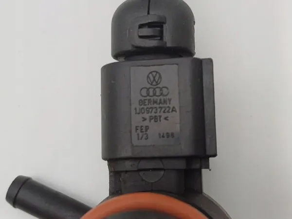Válvula de purga OEM DRC97139 para VW Golf IV - Usado image 4
