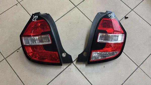 Bakljus Renault Twingo III Höger image 2