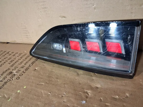 VW GOLF 8 VIII LUZ TRASERA IZQUIERDA 5h0945307b image 2