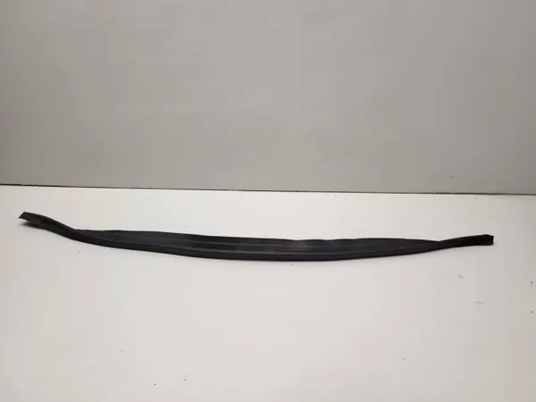 BMW 5 E39 Nedre spoiler OEM 8216706 - Begagnad image 2