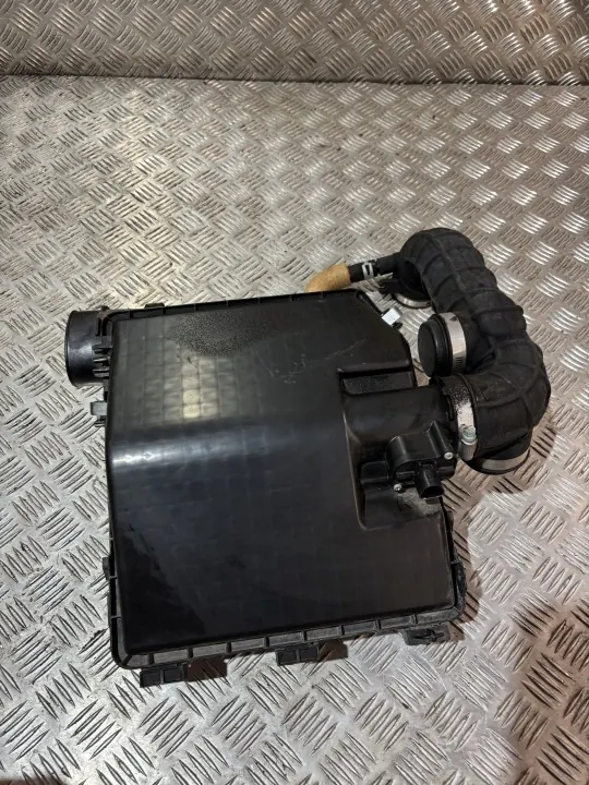 Luftfiltergehäuse Suzuki OE OEM 68M-A01 Gebraucht image 2