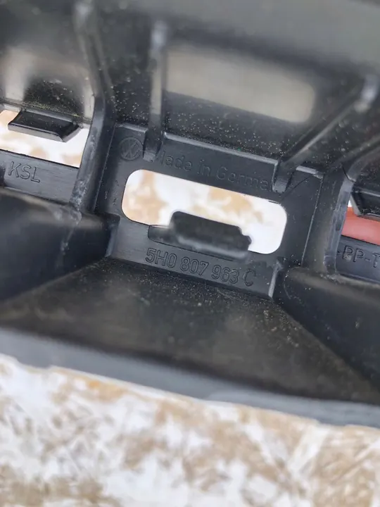 Suporte de para-choque Grade central VW Golf VIII 8 5H0807963C image 3