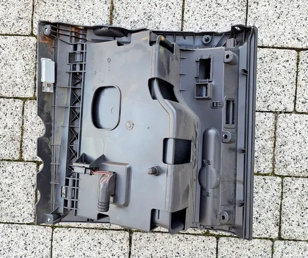 Matkustajansäilytys VW TIGUAN 5N 5M1857097Q image 4