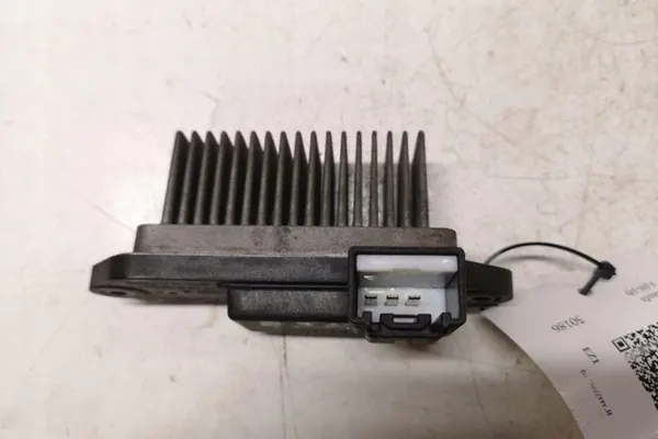 Relé del ventilador del calefactor MAZDA 5 (CR19) 2.0L Diesel image 4